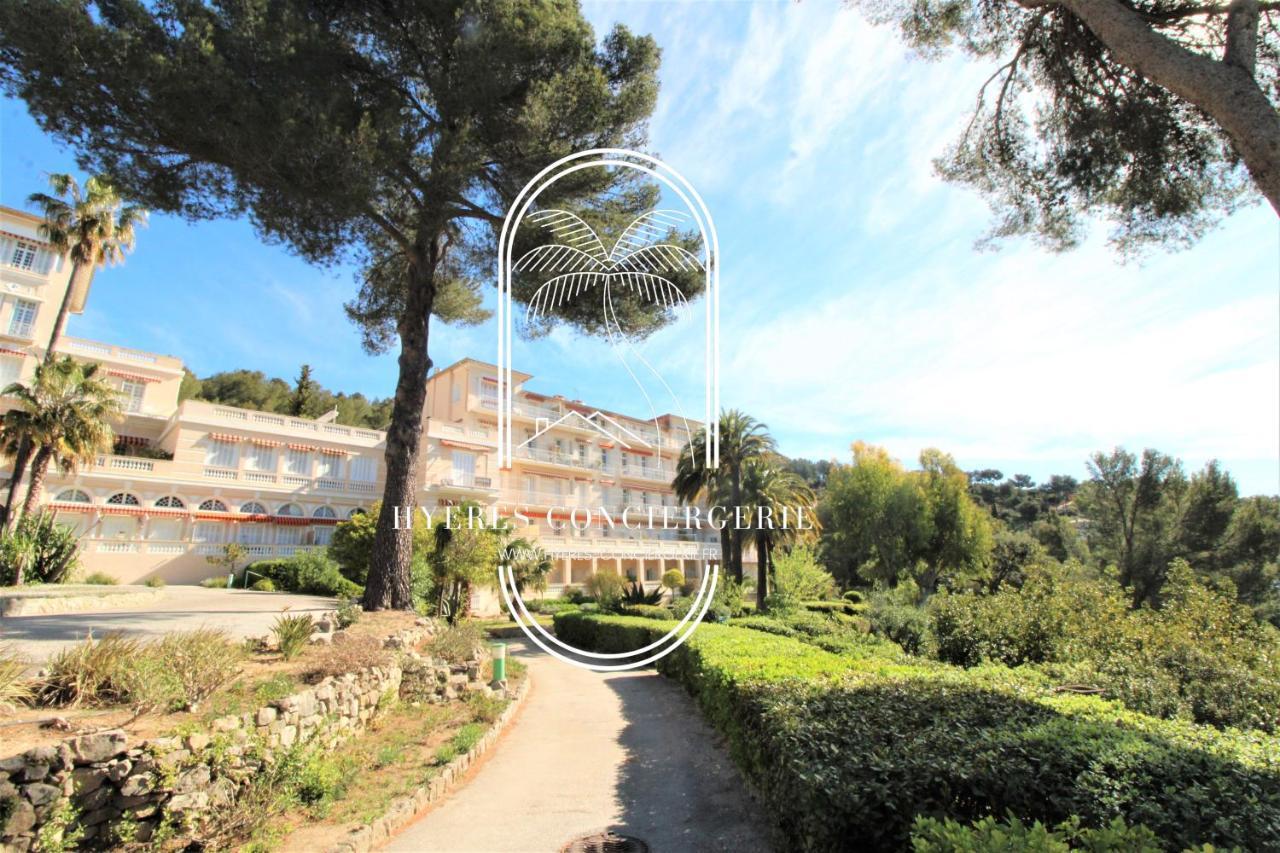 T3 Standing-Splendide vue mer - Piscine/Parking Appartement Hyères Buitenkant foto